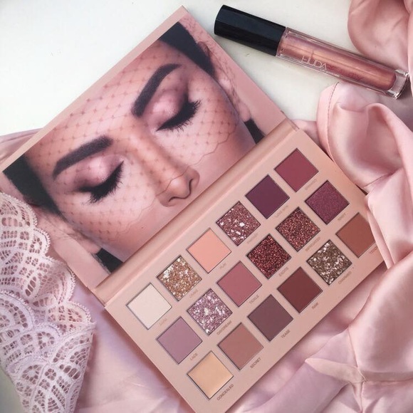HUDA BEAUTY Other - 🆕 HUDA BEAUTY New Nude Eyeshadow Palette Brand New In Original Packaging